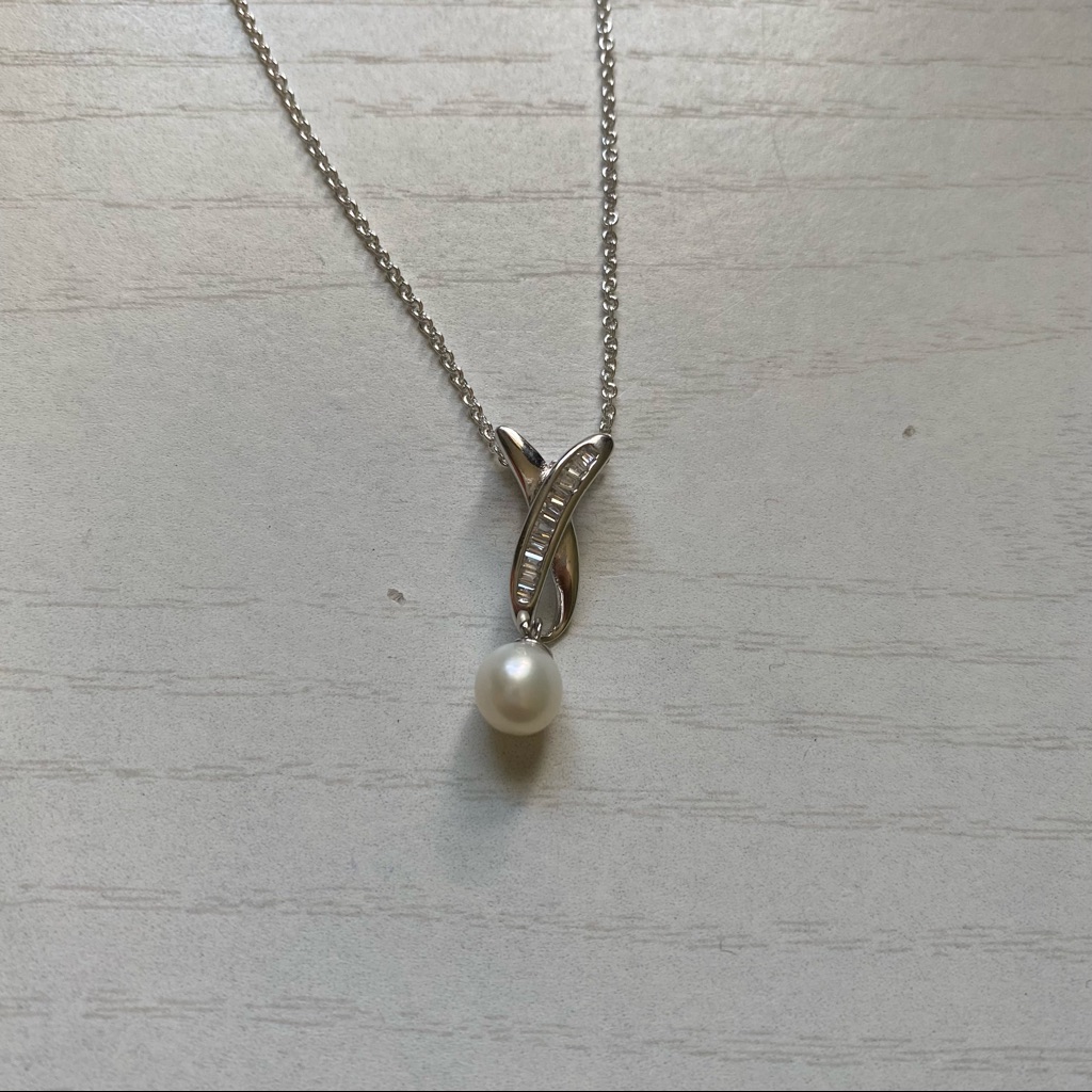 Vantel Pearl Necklace 12$